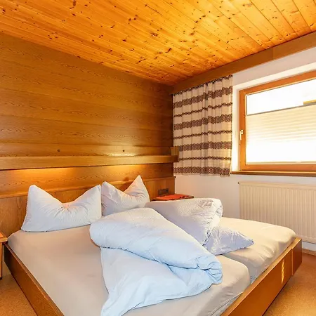 Alois Arnold شقة *